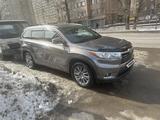 Toyota Highlander 2014 года за 19 300 000 тг. в Алматы – фото 2