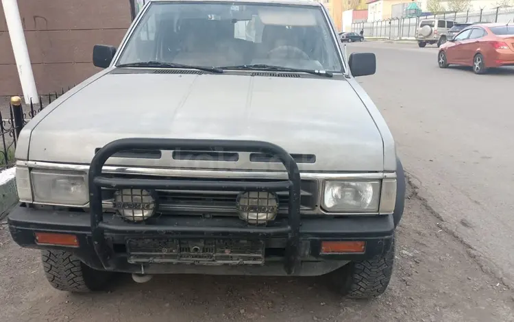 Nissan Terrano 1990 годаүшін1 200 000 тг. в Астана