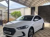 Hyundai Elantra 2018 года за 8 100 000 тг. в Шымкент – фото 3