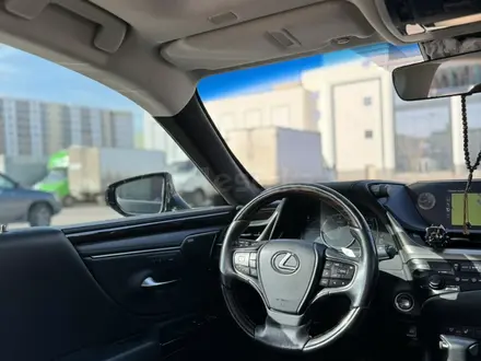 Lexus ES 250 2019 года за 28 500 000 тг. в Астана – фото 9