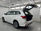 Mitsubishi Outlander 2022 годаүшін11 100 000 тг. в Астана – фото 5