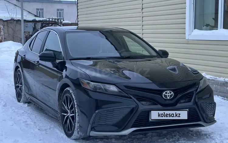 Toyota Camry 2021 годаүшін13 500 000 тг. в Астана