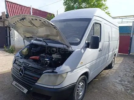 Mercedes-Benz Sprinter 2002 года за 5 200 000 тг. в Алматы – фото 9
