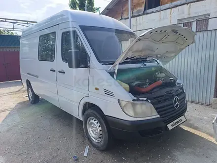 Mercedes-Benz Sprinter 2002 года за 5 200 000 тг. в Алматы – фото 10