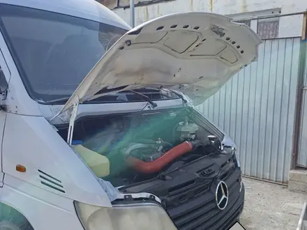 Mercedes-Benz Sprinter 2002 года за 5 200 000 тг. в Алматы – фото 12