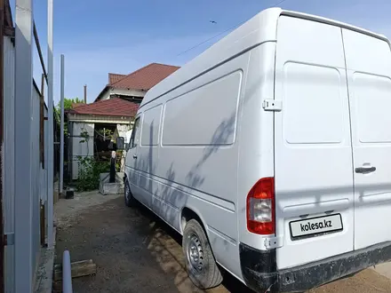 Mercedes-Benz Sprinter 2002 года за 5 200 000 тг. в Алматы – фото 14