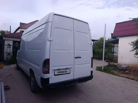 Mercedes-Benz Sprinter 2002 года за 5 200 000 тг. в Алматы – фото 3
