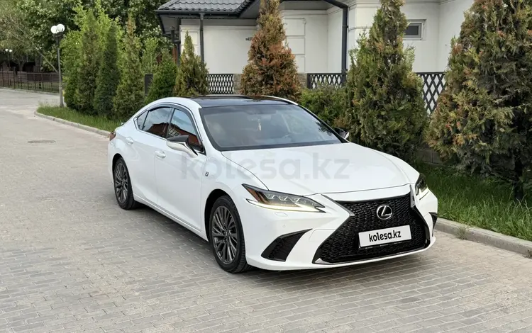 Lexus ES 350 2019 года за 20 000 000 тг. в Шымкент