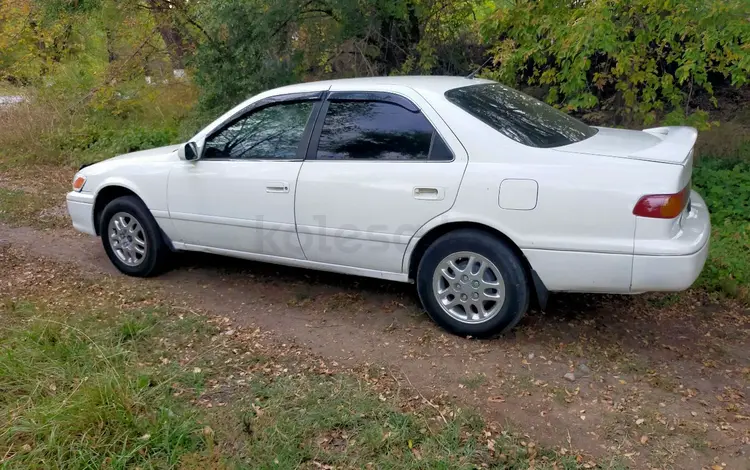 Toyota Camry 2000 годаfor3 200 000 тг. в Жаркент