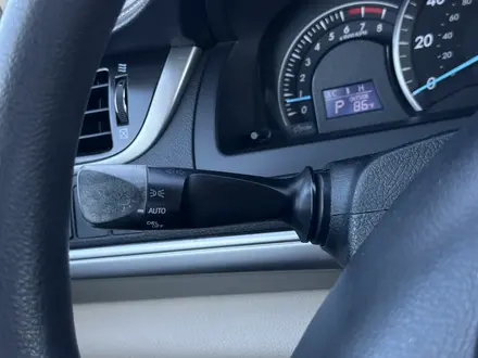 Toyota Camry 2012 года за 8 300 000 тг. в Атырау – фото 16