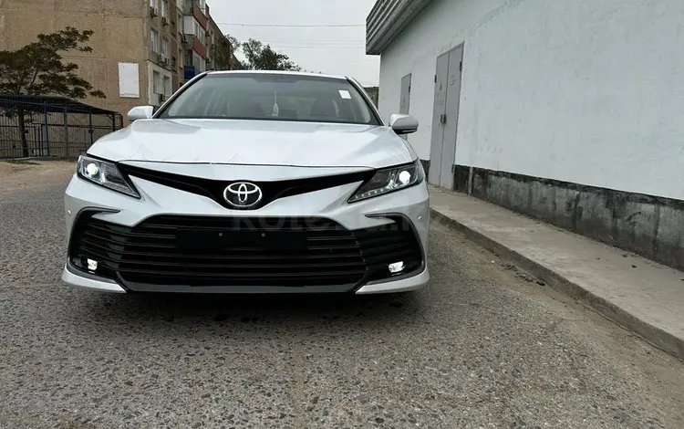 Toyota Camry 2022 года за 17 000 000 тг. в Актау