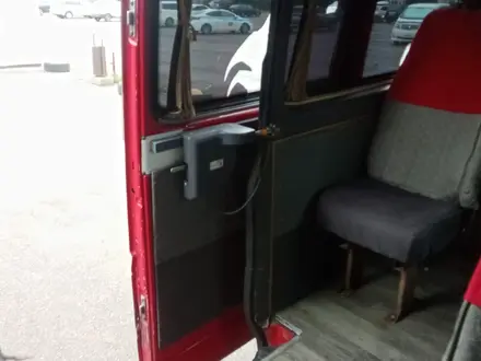 Mercedes-Benz Sprinter 2000 года за 5 000 000 тг. в Алматы – фото 7
