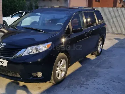 Toyota Sienna 2014 года за 10 800 000 тг. в Атырау – фото 3