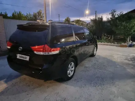 Toyota Sienna 2014 года за 10 800 000 тг. в Атырау – фото 5