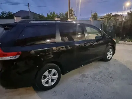 Toyota Sienna 2014 года за 10 800 000 тг. в Атырау – фото 6