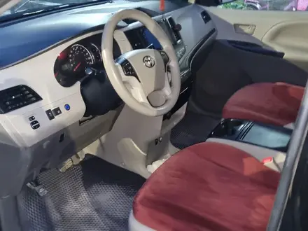 Toyota Sienna 2014 года за 10 800 000 тг. в Атырау – фото 7