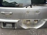 Крышка багажника Honda CRV 2 поколение за 130 000 тг. в Караганда – фото 2