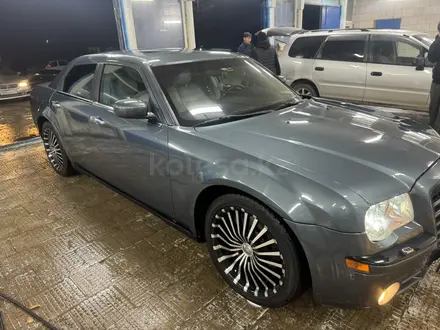 Chrysler 300C 2005 года за 6 200 000 тг. в Алматы – фото 7