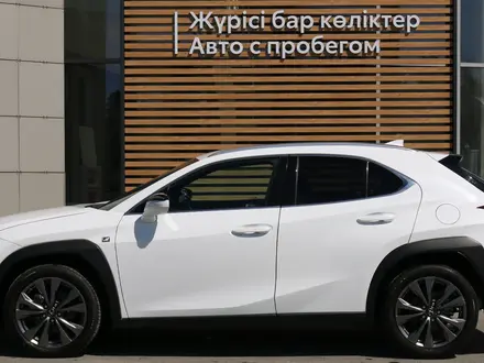 Lexus UX 200 2019 года за 16 000 000 тг. в Павлодар – фото 3