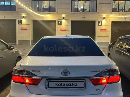 Toyota Camry 2015 года за 11 800 000 тг. в Алматы – фото 3