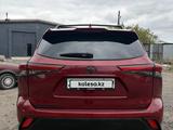 Toyota Highlander 2021 года за 18 500 000 тг. в Караганда – фото 4