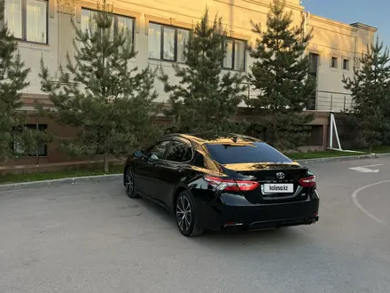 Toyota Camry 2019 года за 10 200 000 тг. в Алматы – фото 13