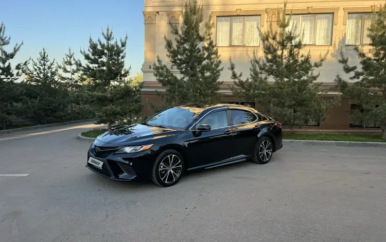 Toyota Camry 2019 годаүшін10 200 000 тг. в Алматы