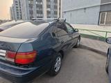 Toyota Carina E 1997 года за 1 380 000 тг. в Алматы – фото 4