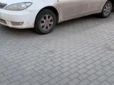 Toyota Camry 2006 года за 4 800 000 тг. в Актобе – фото 3