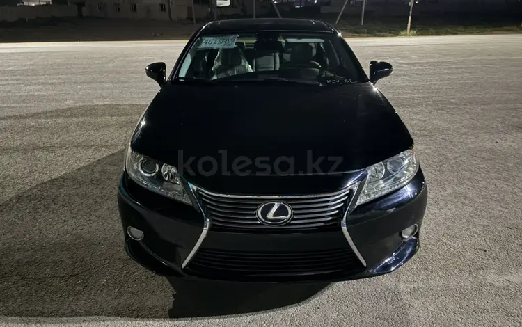 Lexus ES 300h 2013 года за 8 000 000 тг. в Актау
