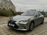 Lexus ES 250 2021 годаүшін23 000 000 тг. в Актау – фото 2