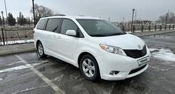 Toyota Sienna 2015 года за 12 900 000 тг. в Алматы – фото 3