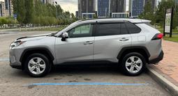 Toyota RAV4 2021 года за 14 000 000 тг. в Астана – фото 5