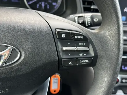 Hyundai Elantra 2019 года за 6 990 000 тг. в Актобе – фото 16