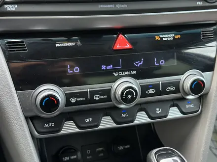 Hyundai Elantra 2019 года за 6 990 000 тг. в Актобе – фото 23