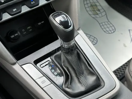 Hyundai Elantra 2019 года за 6 990 000 тг. в Актобе – фото 24