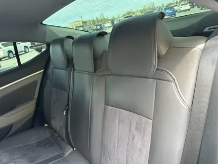 Hyundai Elantra 2019 года за 6 990 000 тг. в Актобе – фото 9