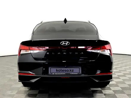 Hyundai Elantra 2021 года за 9 290 000 тг. в Шымкент – фото 4