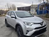 Toyota RAV4 2019 года за 12 000 000 тг. в Костанай – фото 3