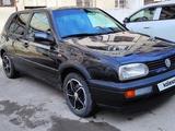 Volkswagen Golf 1994 годаүшін1 600 000 тг. в Алматы