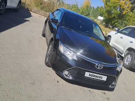 Toyota Camry 2016 года за 12 100 000 тг. в Усть-Каменогорск – фото 2