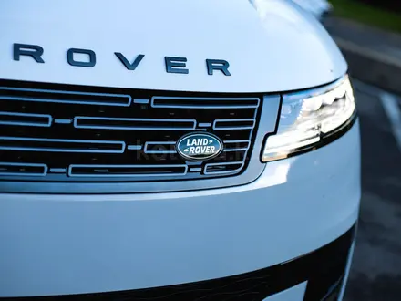 Land Rover Range Rover Sport 2022 года за 112 000 000 тг. в Астана – фото 3