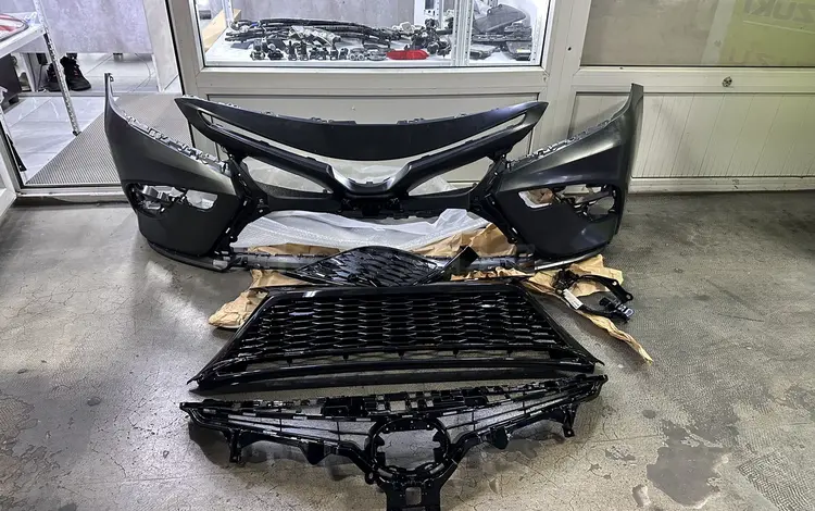 Бампер перед в сборе Toyota Camry 70 ORIGINAL за 150 000 тг. в Алматы