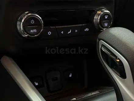 Chevrolet Onix Premier 1 2025 года за 7 290 000 тг. в Караганда – фото 3