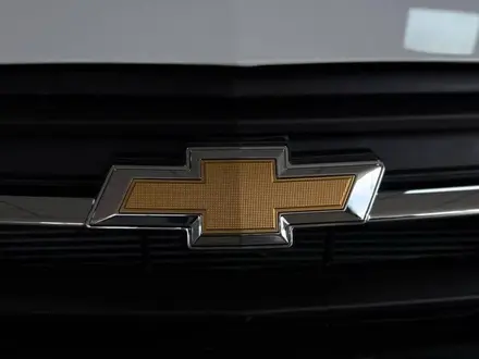 Chevrolet Onix Premier 1 2025 года за 7 290 000 тг. в Караганда – фото 9
