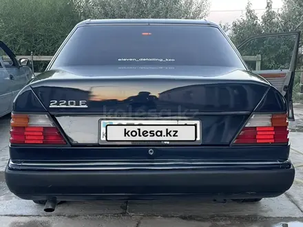 Mercedes-Benz E 220 1992 года за 2 300 000 тг. в Кызылорда – фото 7