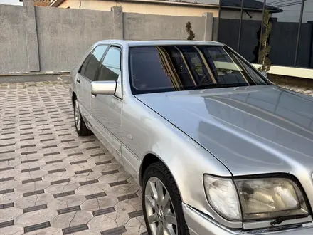 Mercedes-Benz S 320 1998 года за 4 000 000 тг. в Шымкент – фото 2
