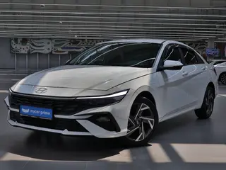 Hyundai Elantra Style