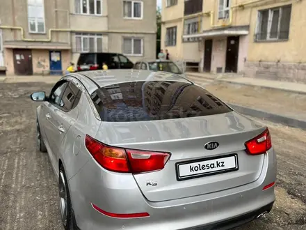 Kia K5 2014 года за 7 000 000 тг. в Алматы – фото 4