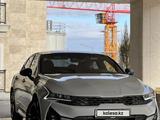 Kia K5 2021 года за 11 000 000 тг. в Атырау